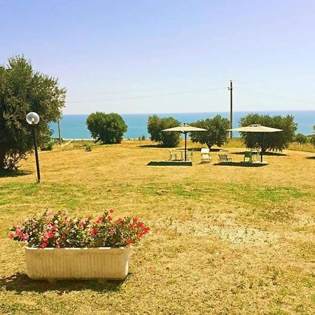 マリーナ・パルメンセ La Collina Sul Mare Bed & Breakfast エクステリア 写真